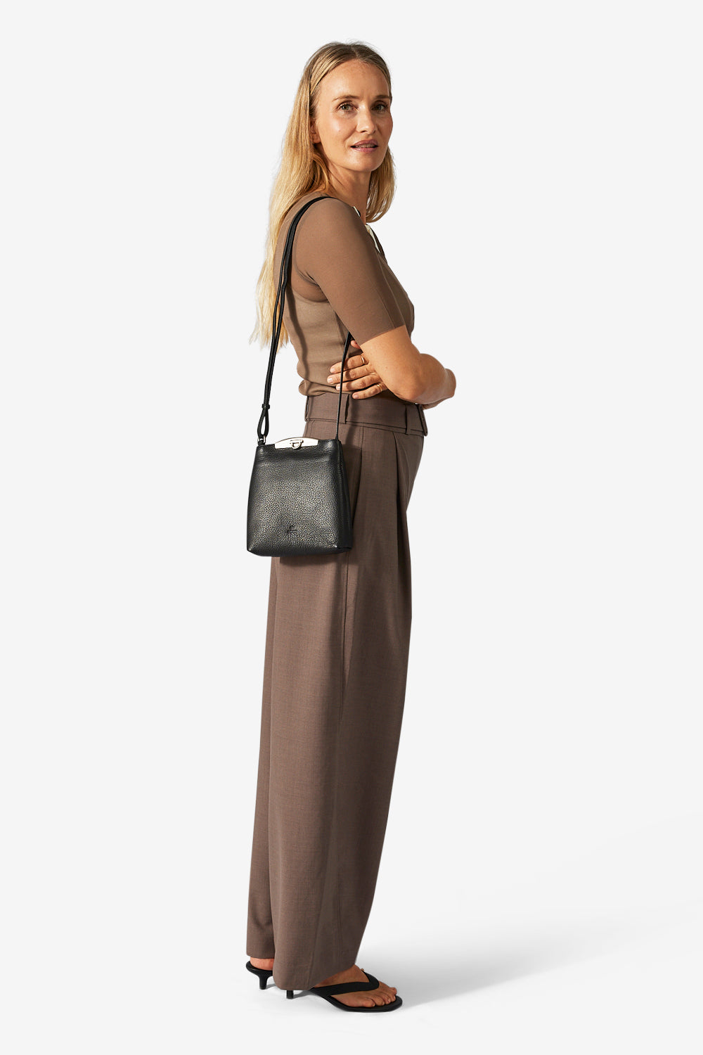 Crossbody | Skinn | Regulerbar langreim | Sort | 188992 Cormorano Vilma