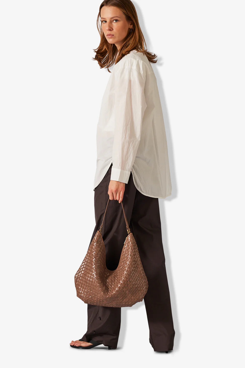 Skulderveske | Skinn | Taupe | Håndflettet veske | 294026 Salerno Mindy