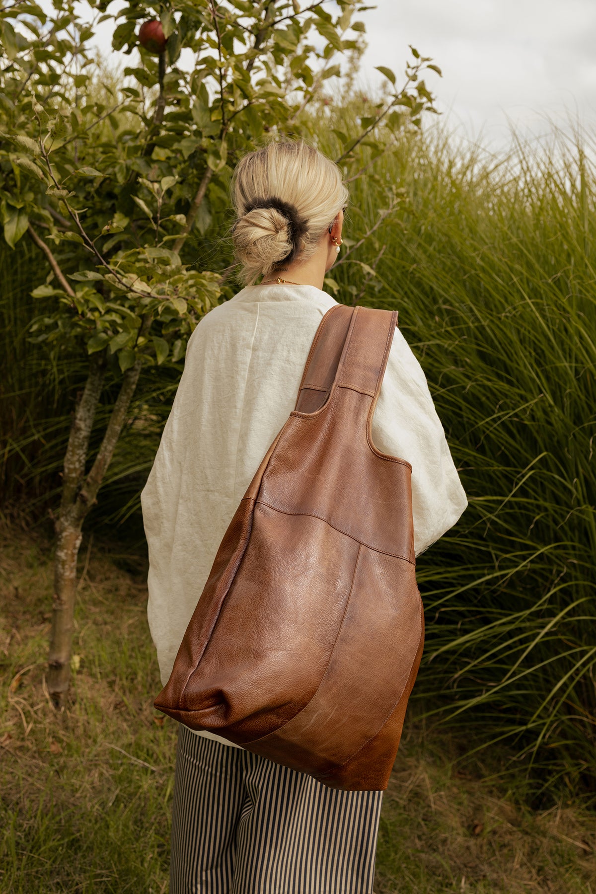 Lyra Urban Skulderveske – Skinn-Nett, Walnut