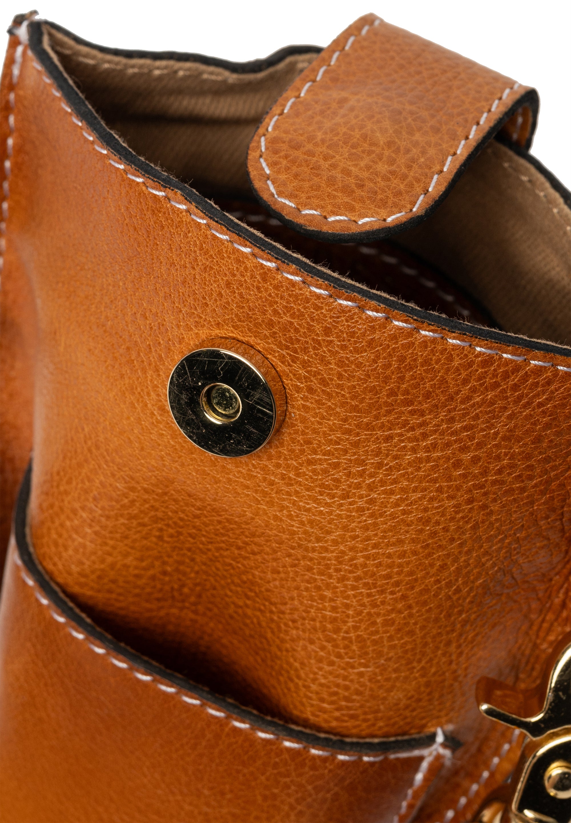 Freja Bag fra Re:designed By Dixie i fargen Burned Tan, vist åpen nærbilde