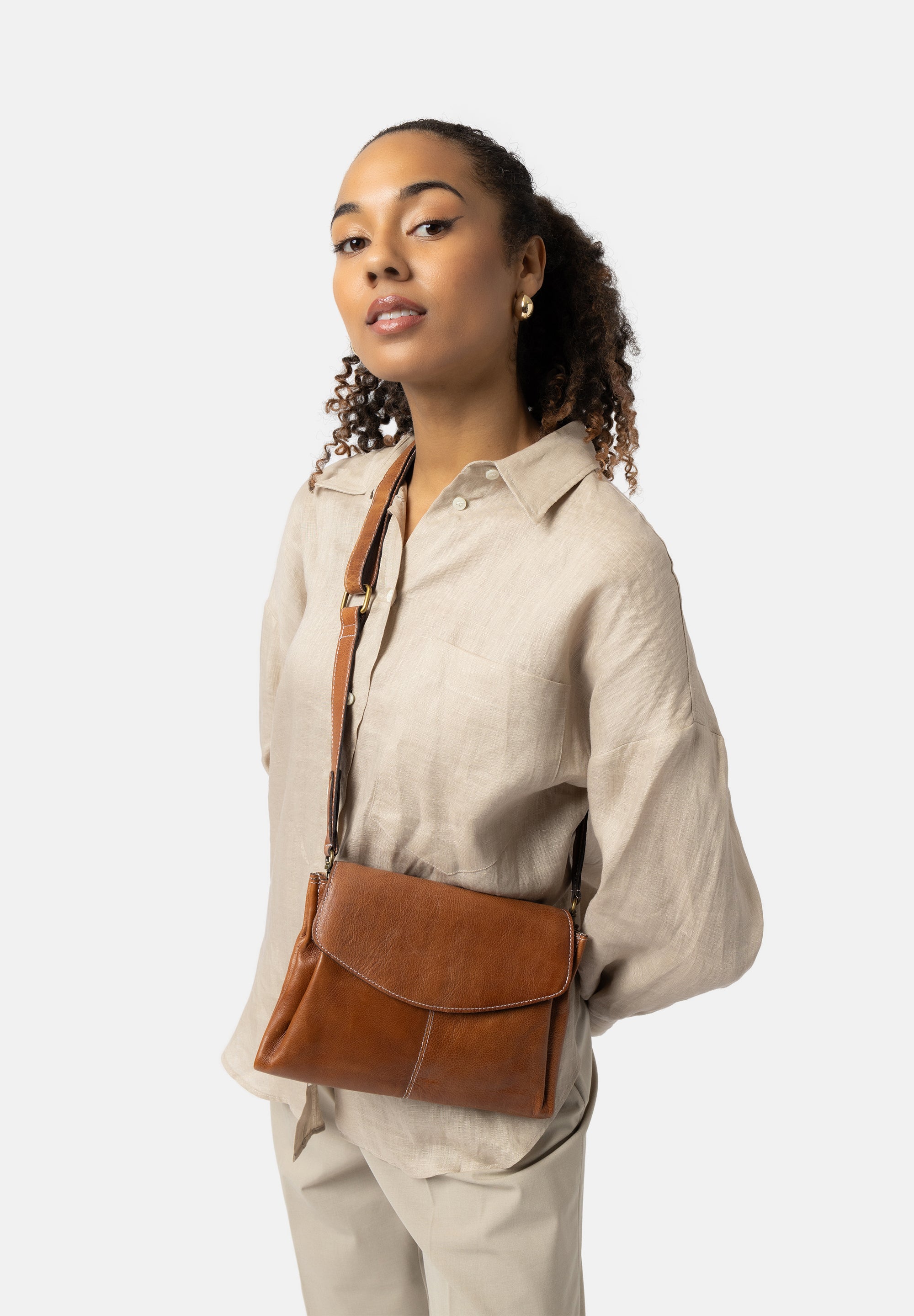 Skinnveske| Walnut | Klaffveske | Liri Medium Bag