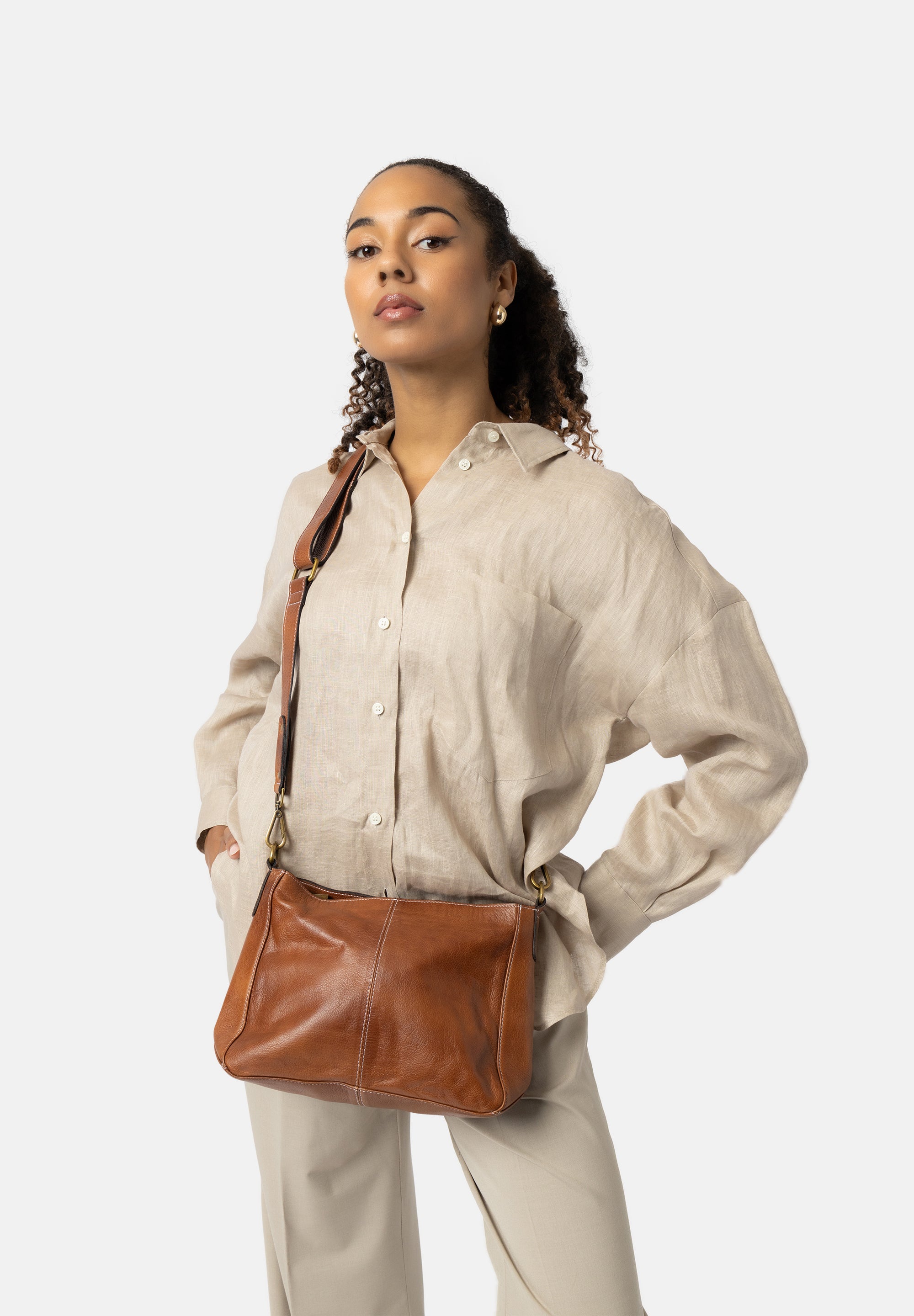 Crossbody veske | Walnut | Romslig | Lise Small Bag
