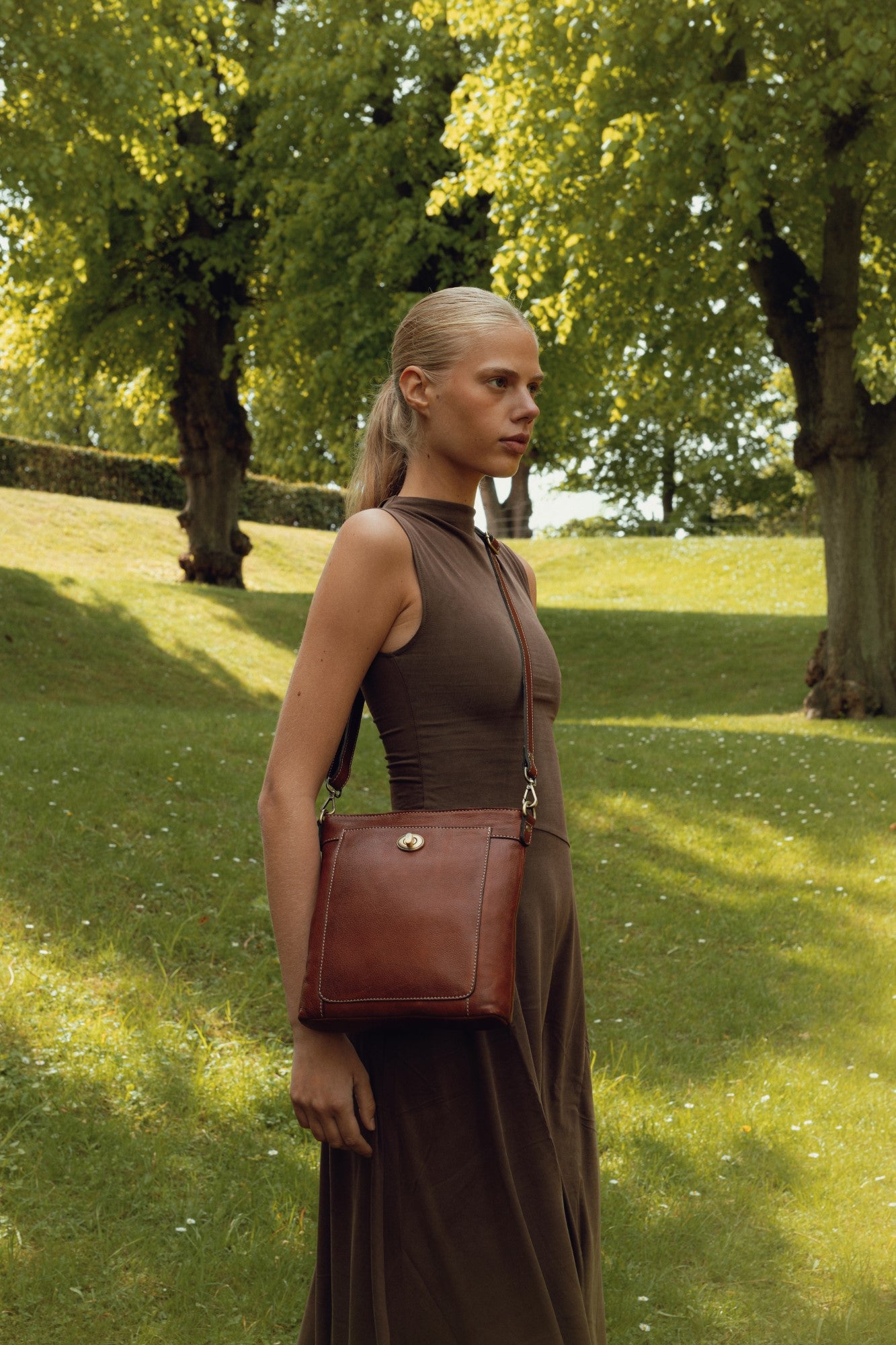 Skinnveske | Klassisk | Cognac | 6536 Moa Big