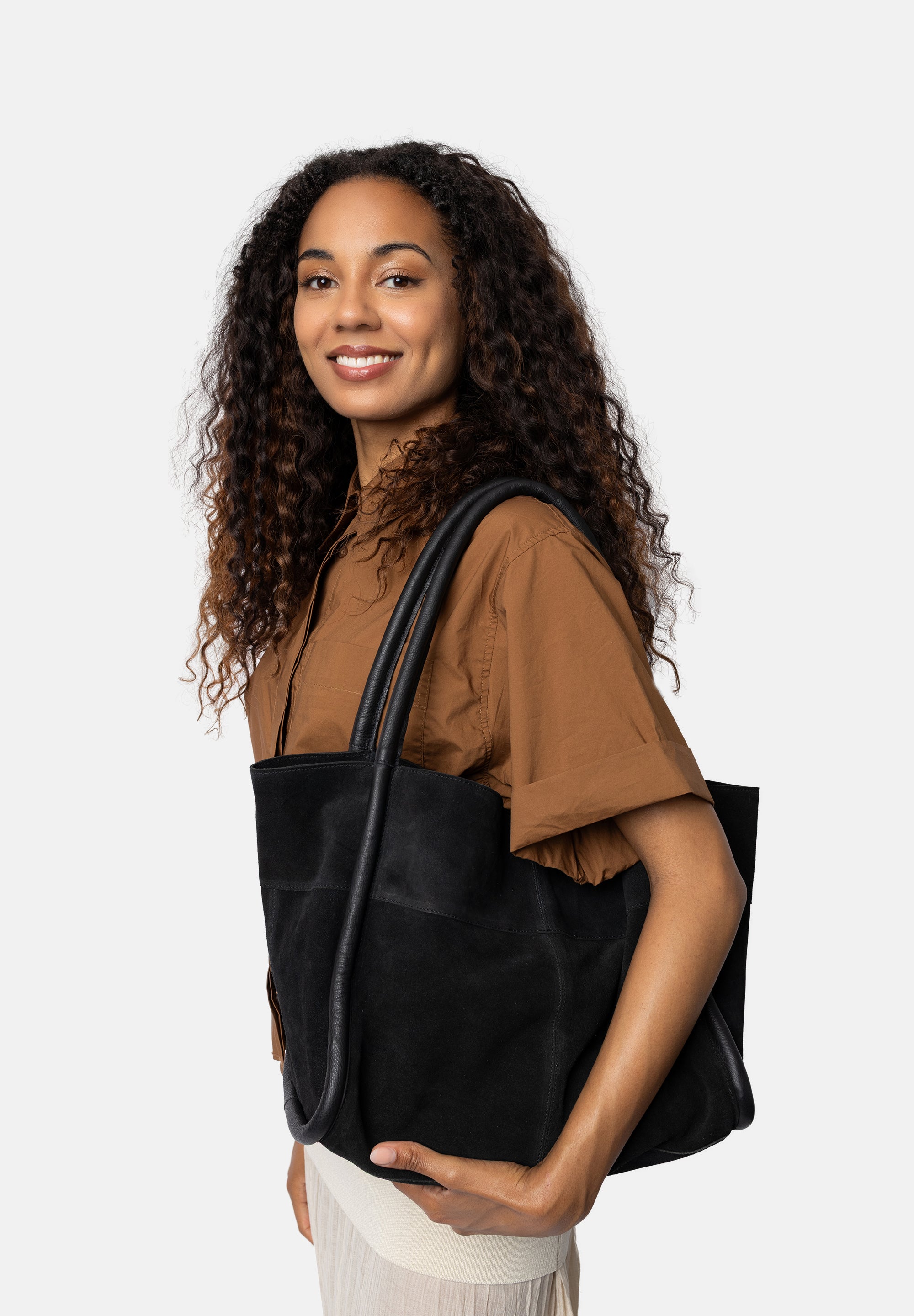 Meno shopperveske i semsket skinn, Sort