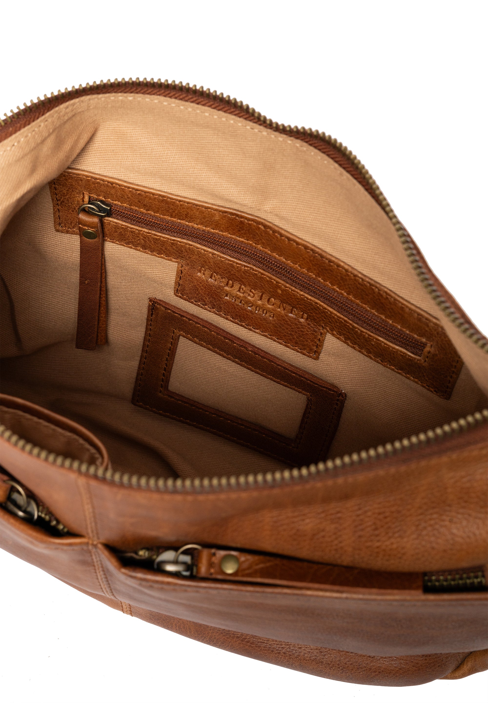 Crossbody | Walnut | To lommer i Fronten | 6547 Mivi Small