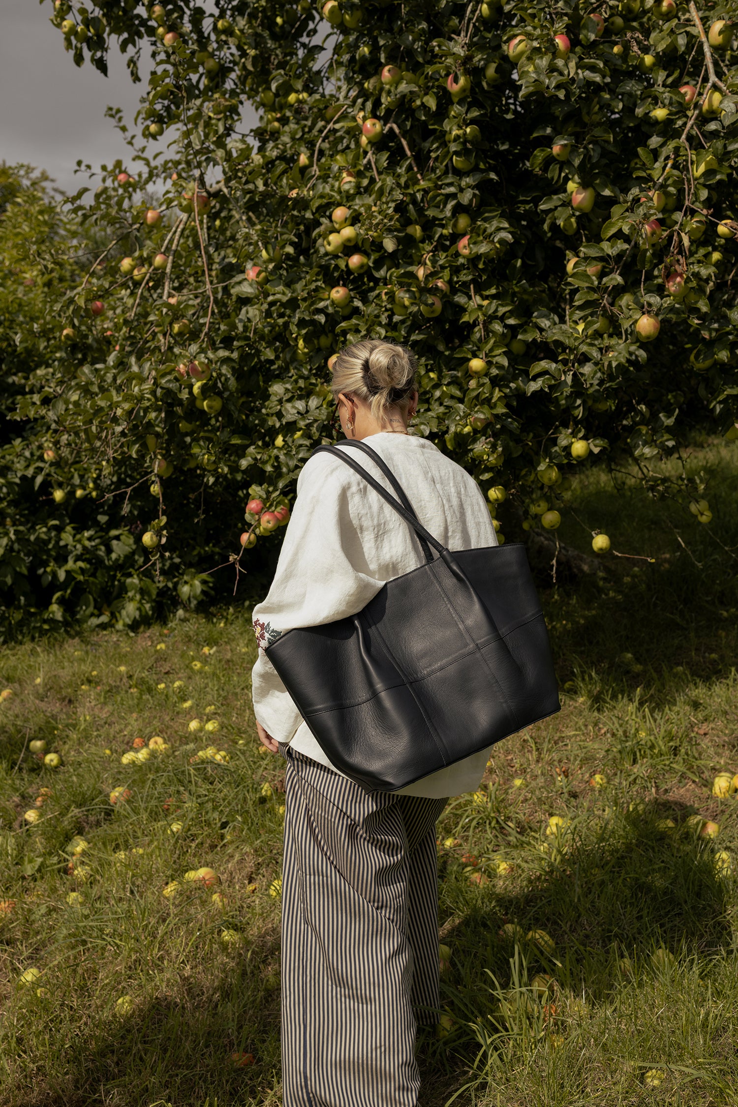 Skulderveske | Romslig | Magnetknapp | Sort | 6552 Mane Big