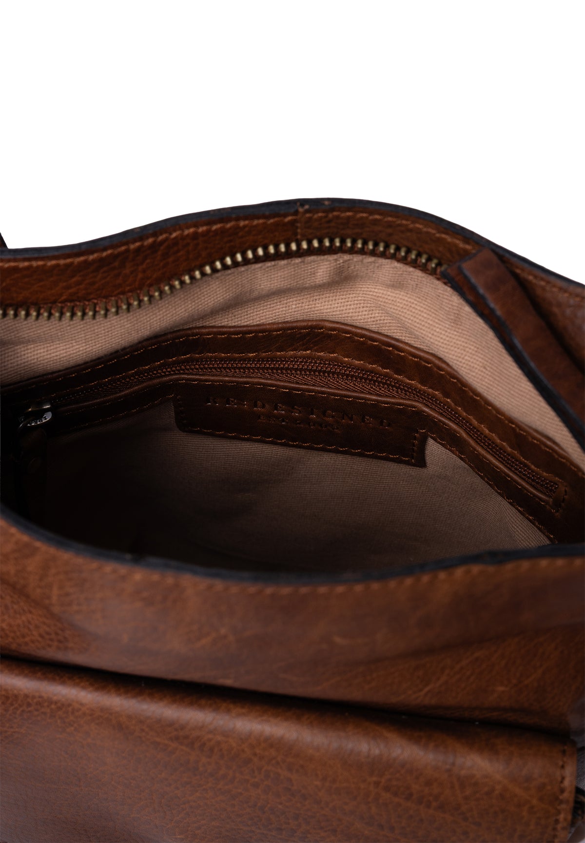 Sara Small Crossover skinnveske, Walnut