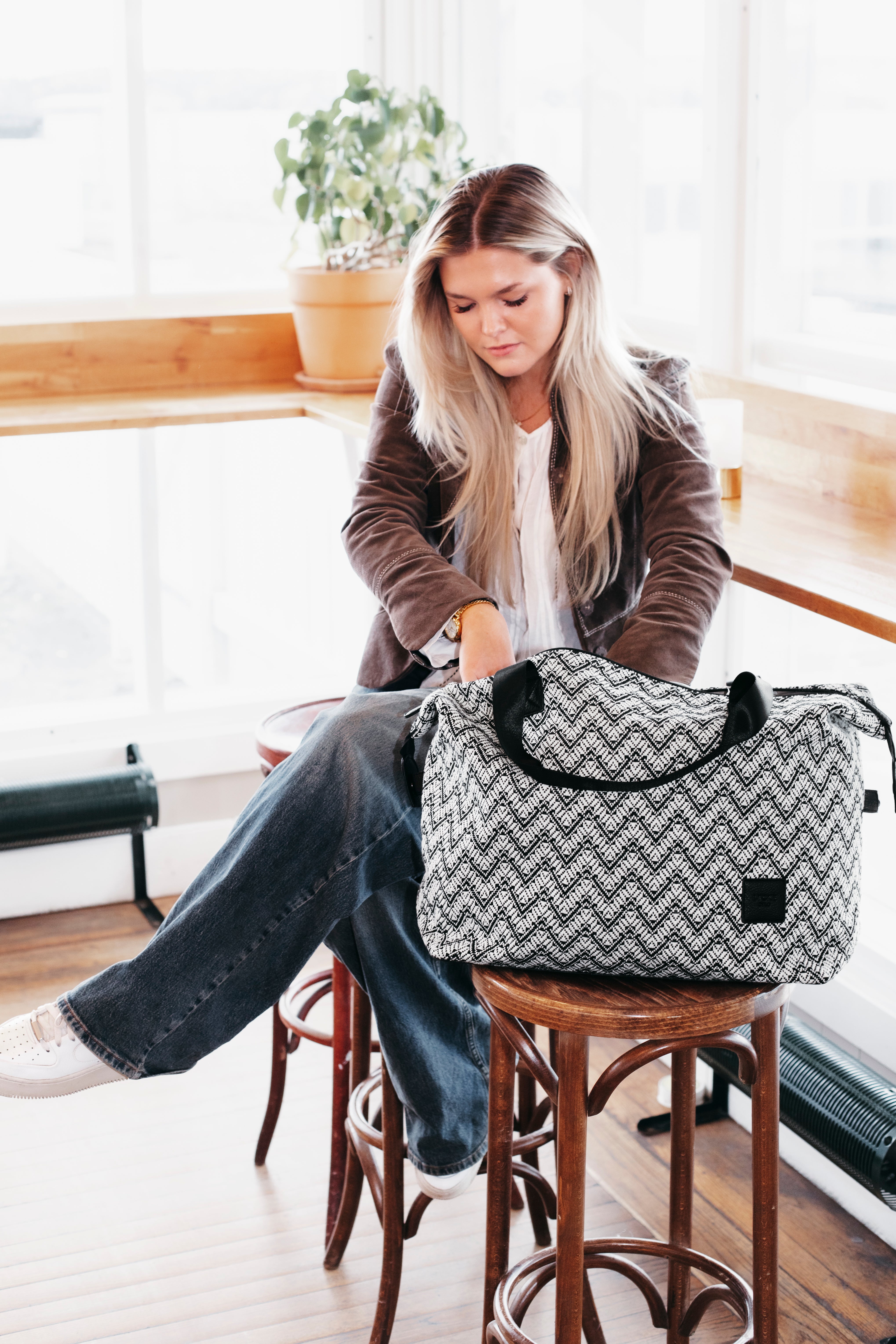 Weekendbag | Sort/hvit | Romslig Hovedrom | 8043708 Flora