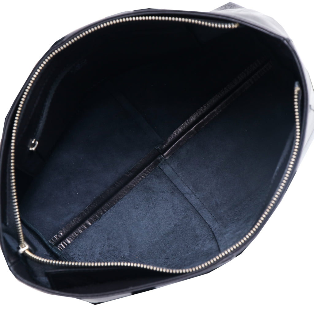 Adax shopper Samanta Black