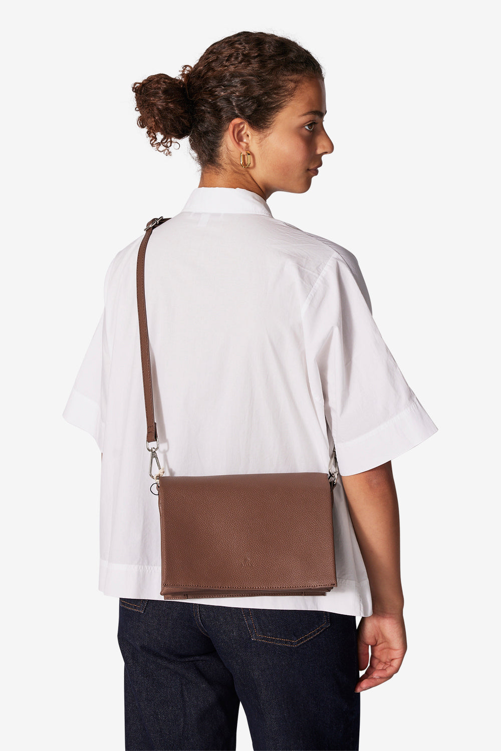 Crossbody | Mange inndelinger | To reimer | Latte | Hello I'mVegan Vanessa