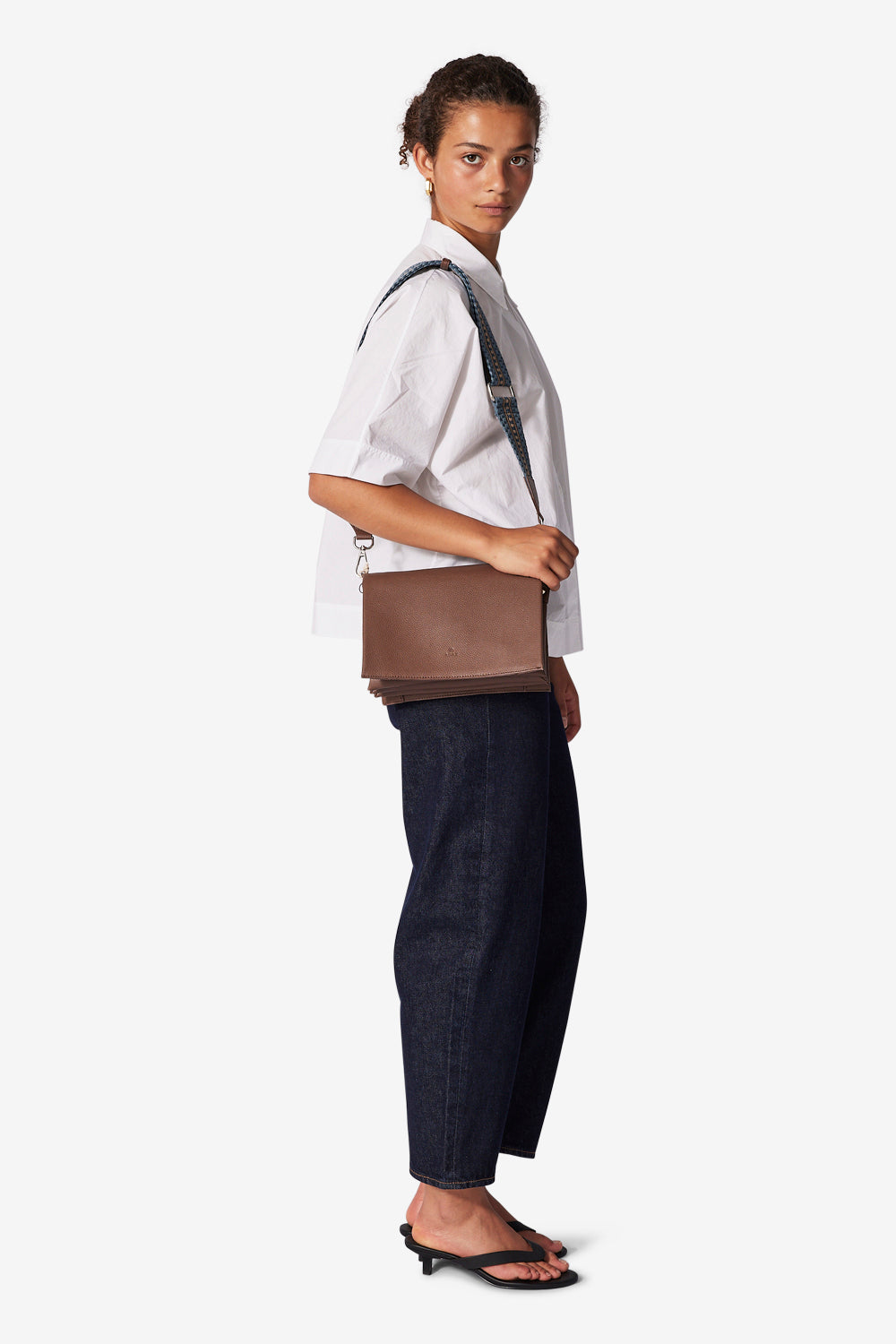Crossbody | Mange inndelinger | To reimer | Latte | Hello I'mVegan Vanessa