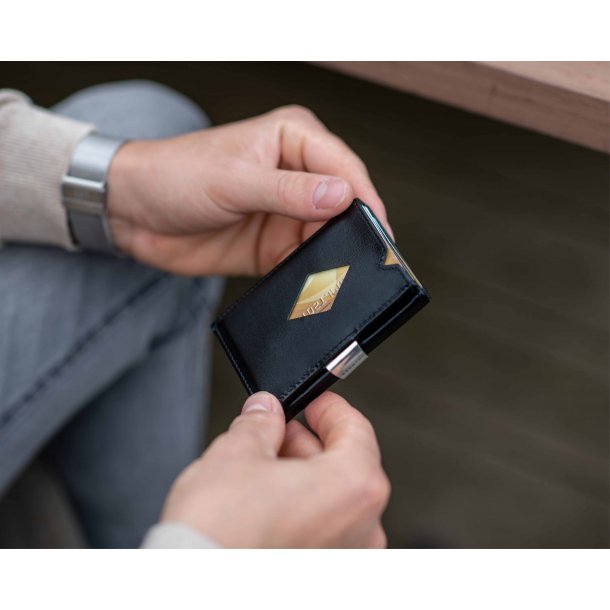 EX M 501 Multiwallet Black