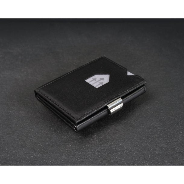 EX 001 Black