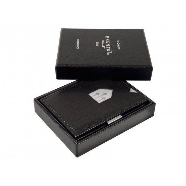 EX 001 Black