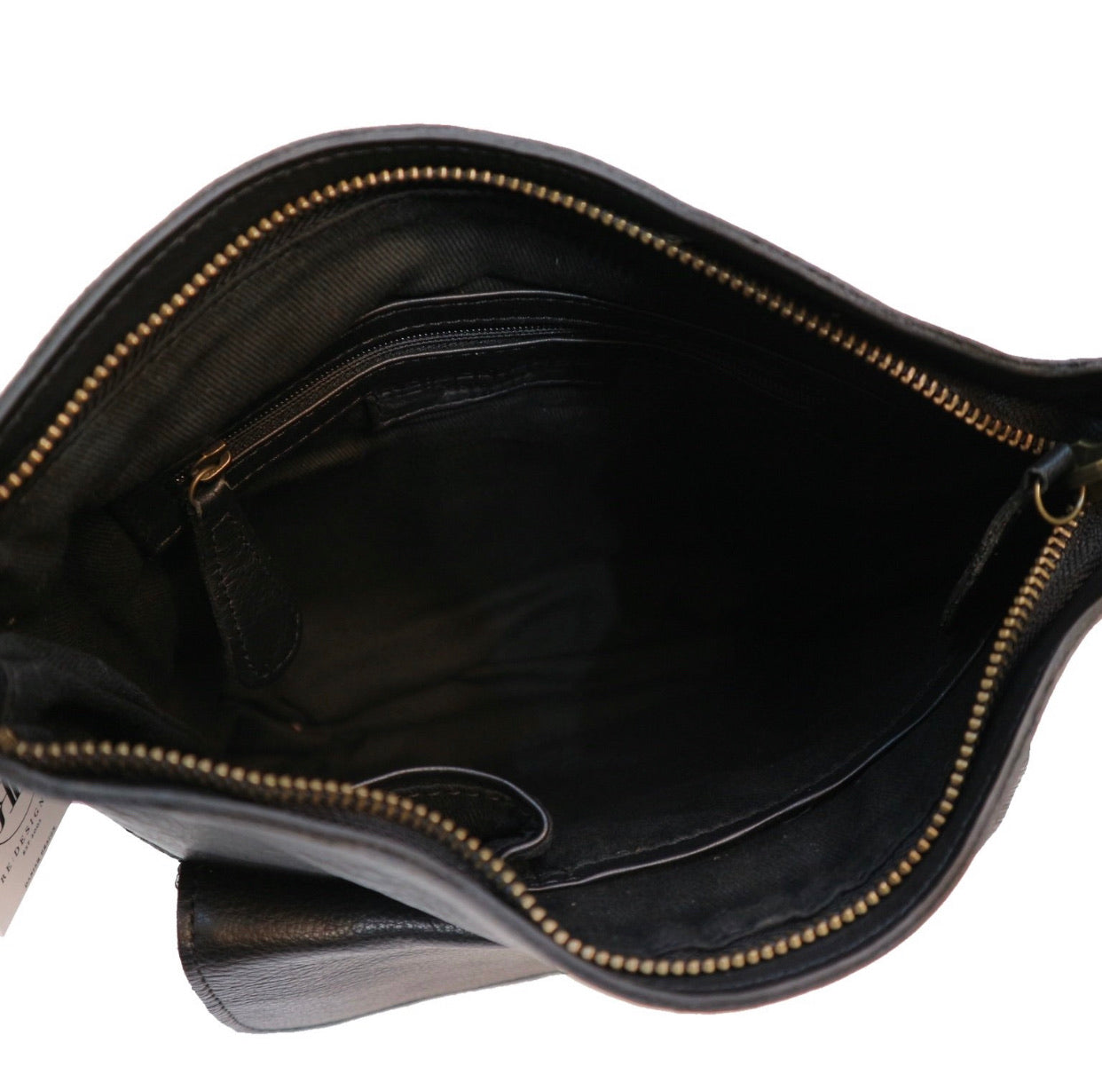 Kay Urban, skinnveske fra Re:Designed By Dixie i fargen Sort, vist åpen