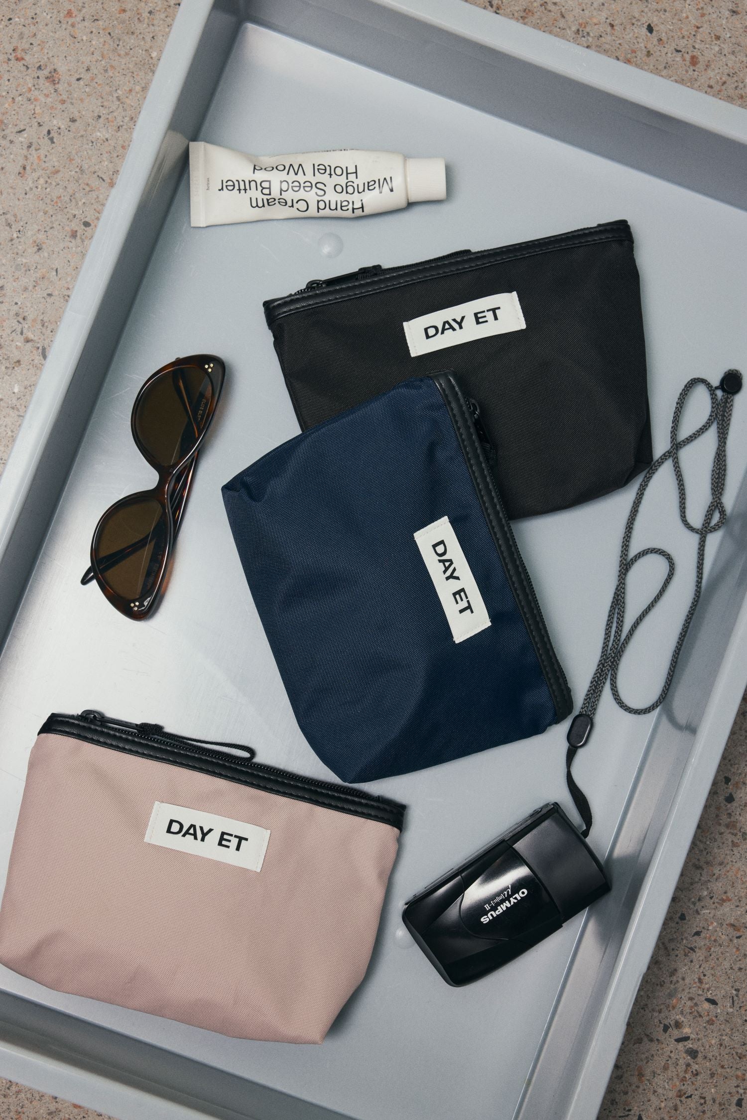 Sminkemappe | Sort | Liten | Day Gweneth RE-S Mini