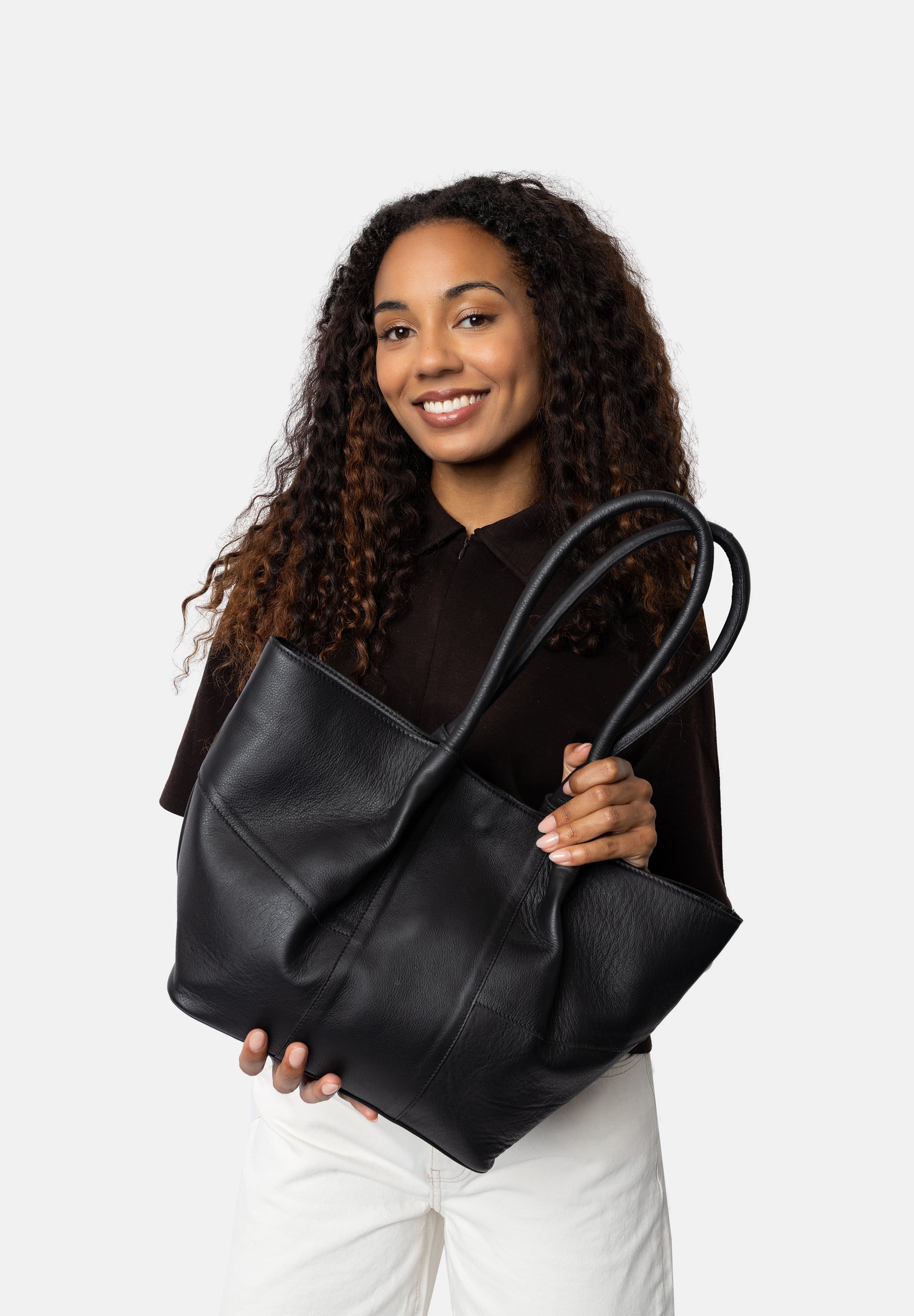 Skulderveske | Romslig | Magnetknapp | Sort | 6551 Mane Small