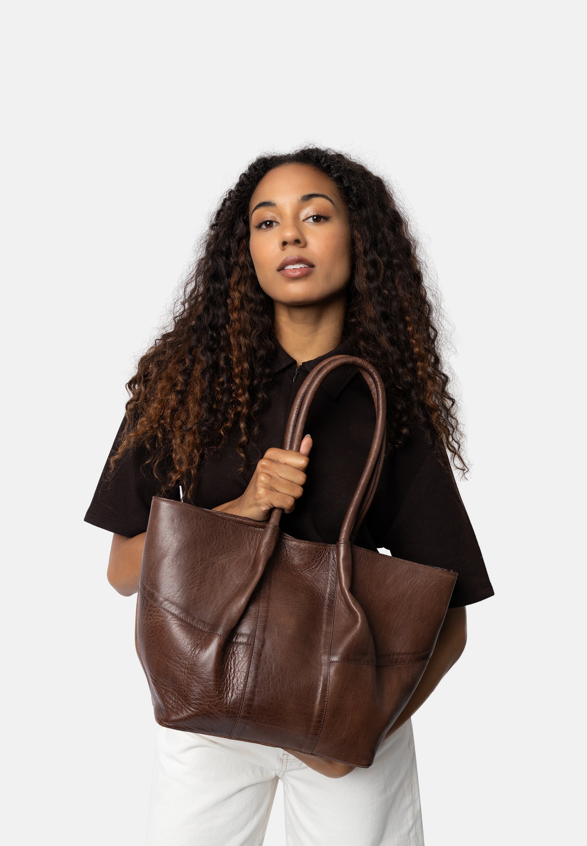 Skulderveske | Romslig | Magnetknapp | Woodsmoke | 6551 Mane Small