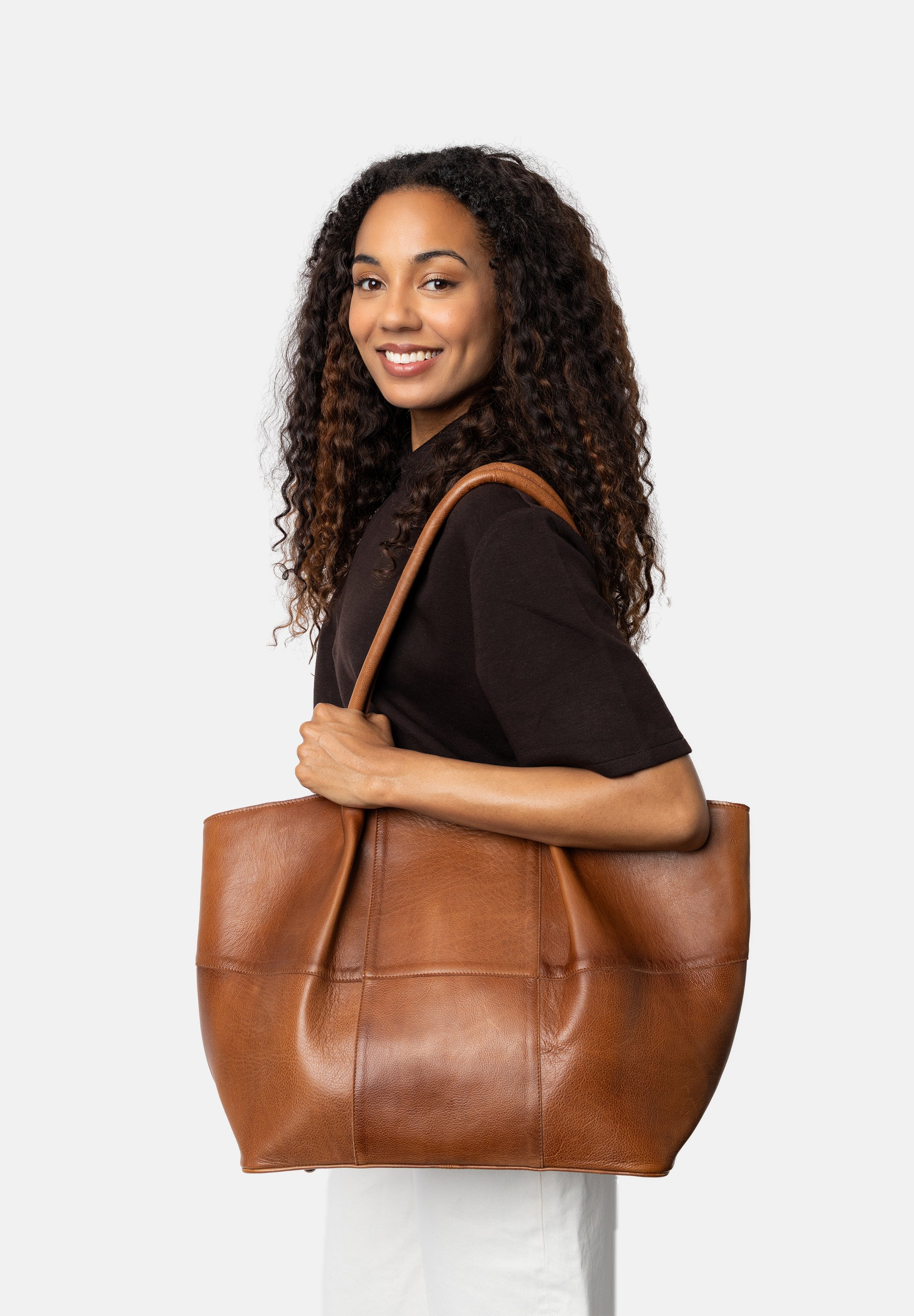 Skinnveske | Walnut | Romslig | 6552 Mane Big