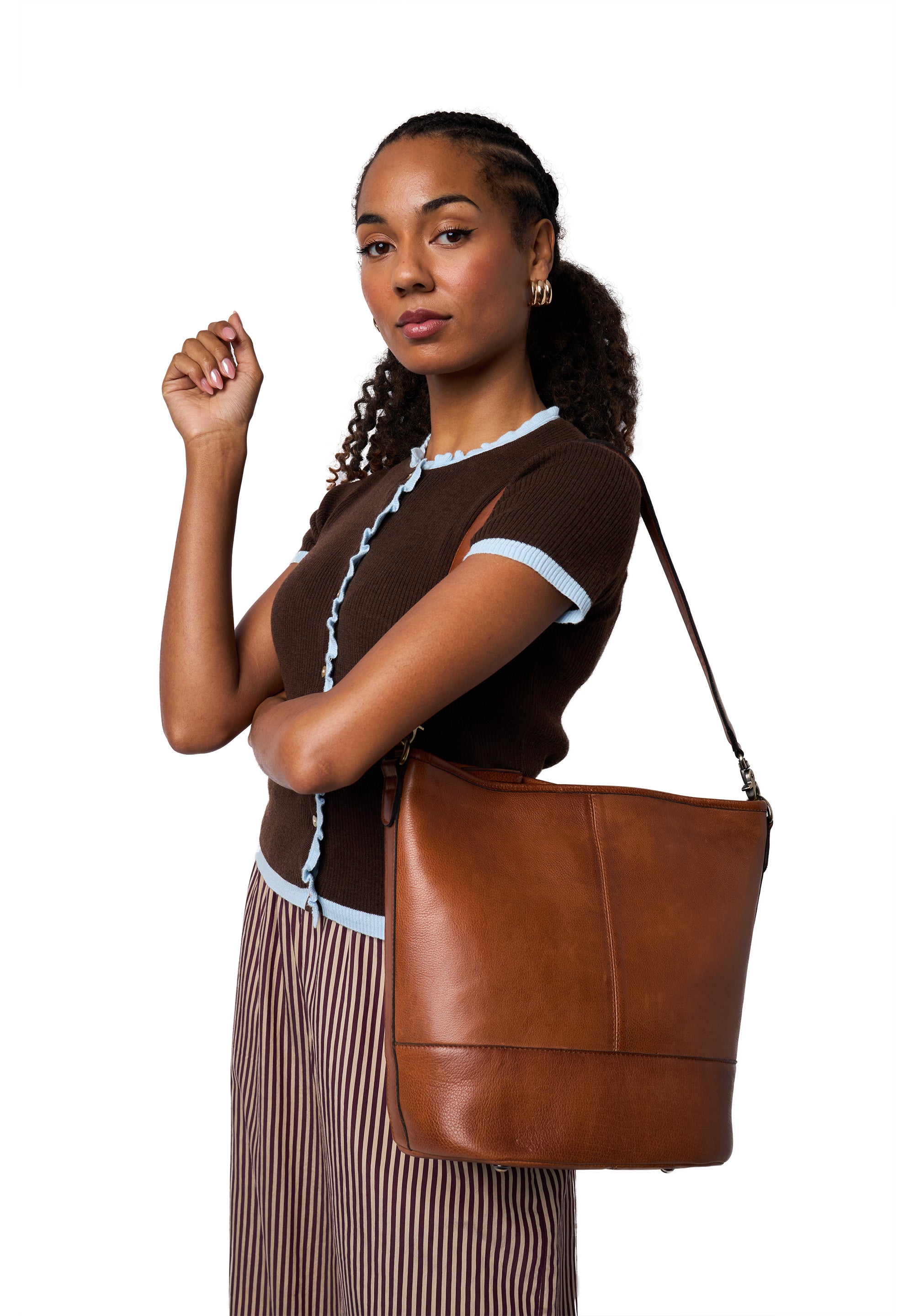 Nomi Skulderveske – Walnut, To reimer