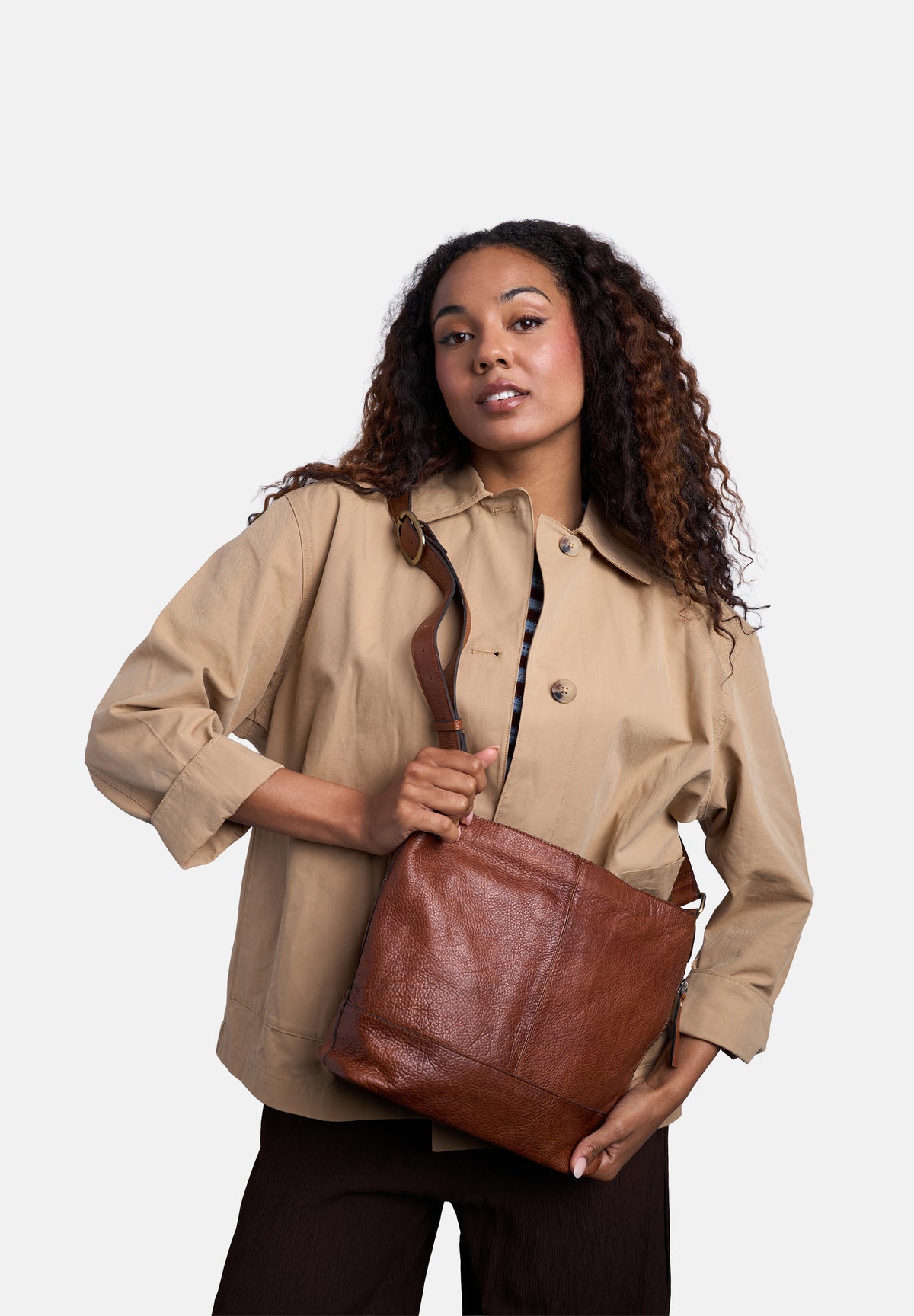 Svea Big Crossover Skinnveske, Walnut