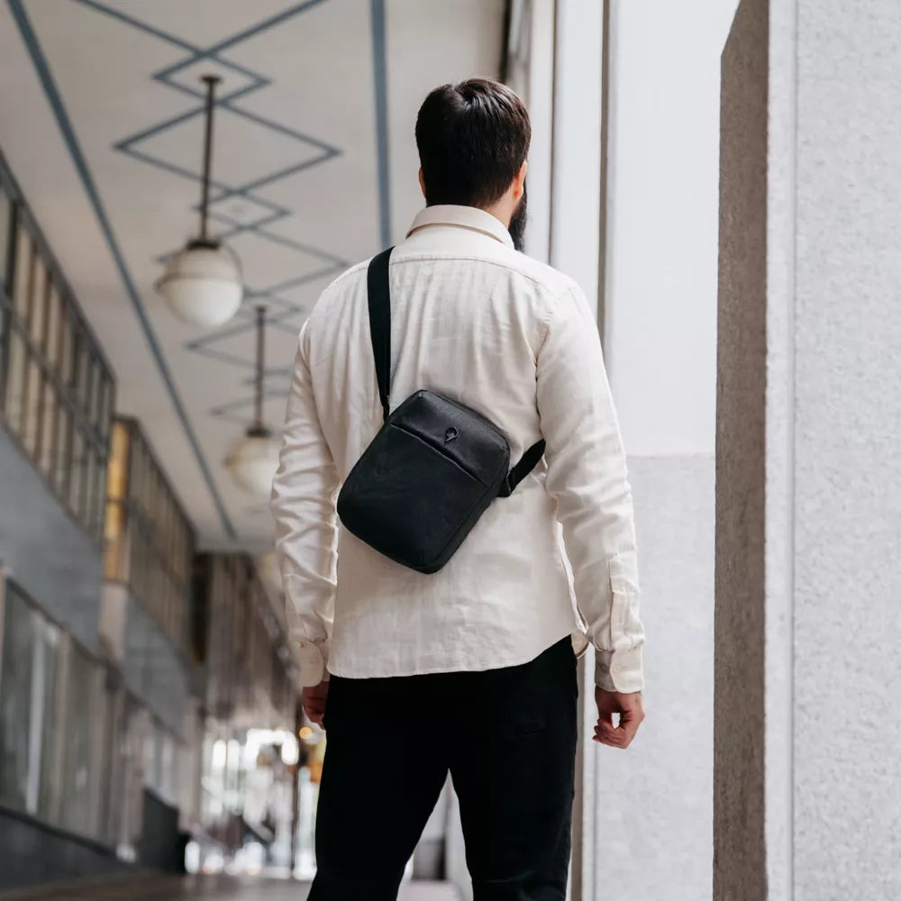 Crossbody veske | Sort| Vannavisende | FLIGHT  7120043