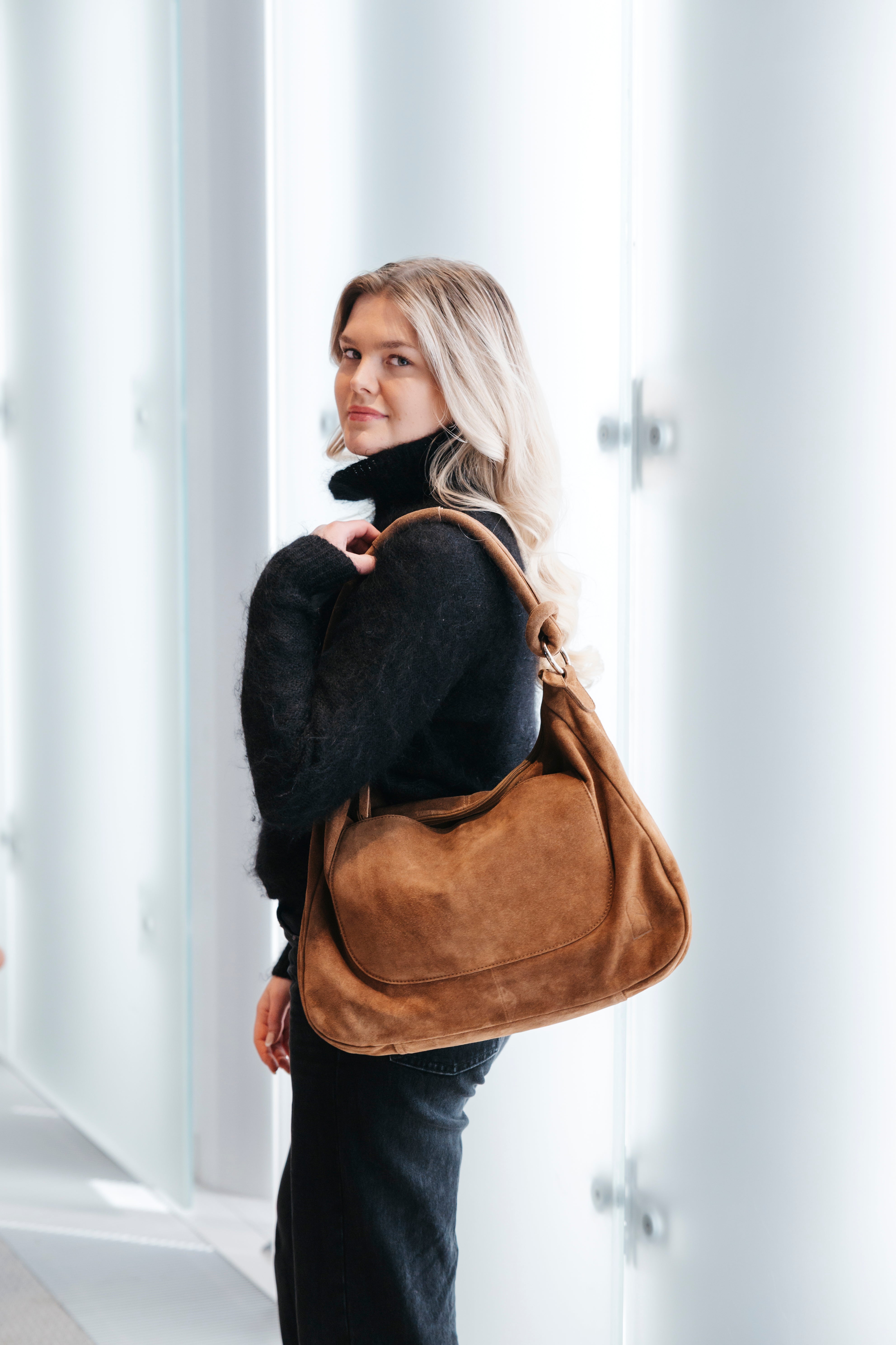 Skulderveske | Camel | Semsket skinn | Romslig | 3070148