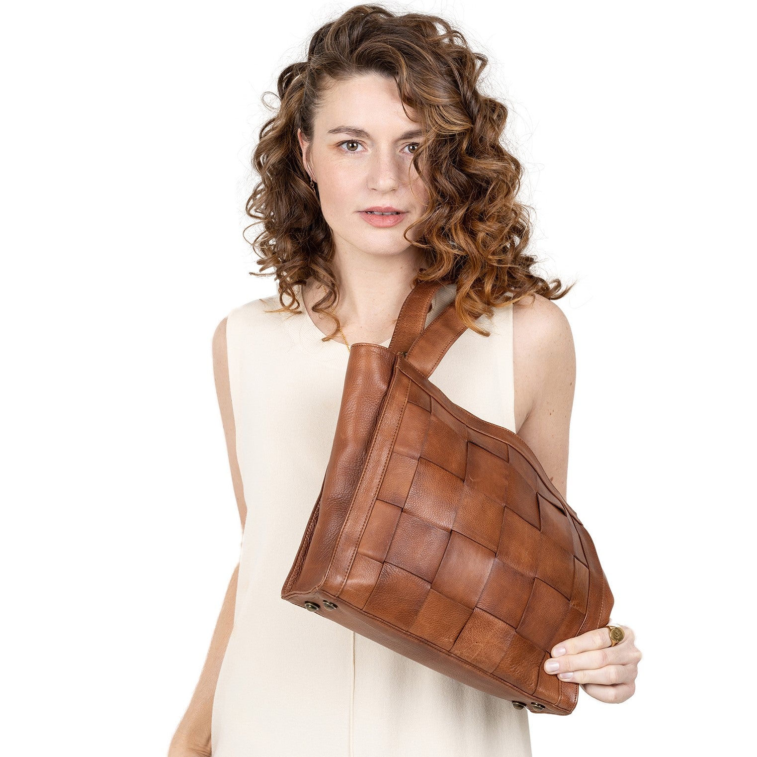 Dara Small Urban Bag Medium Walnut
